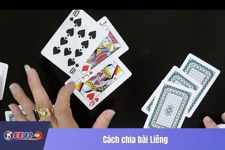 Cách chia bài Liêng